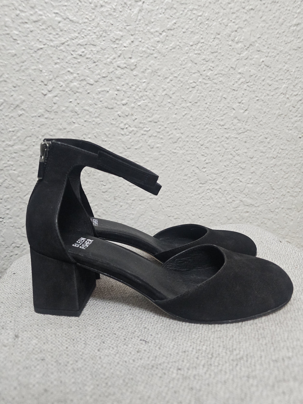 Eileen Fisher Black Suede Block Heel Ankle Strap Pumps Size 8 Leather Minimalist